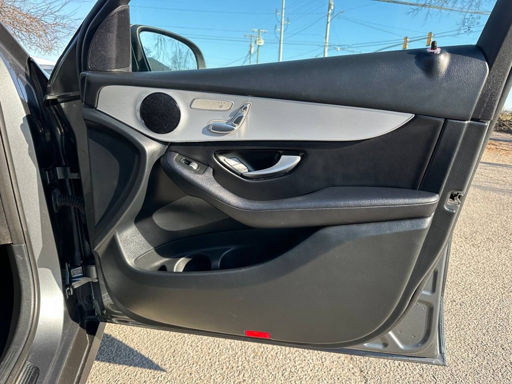 2019 Mercedes-Benz GLC-Class Image 26