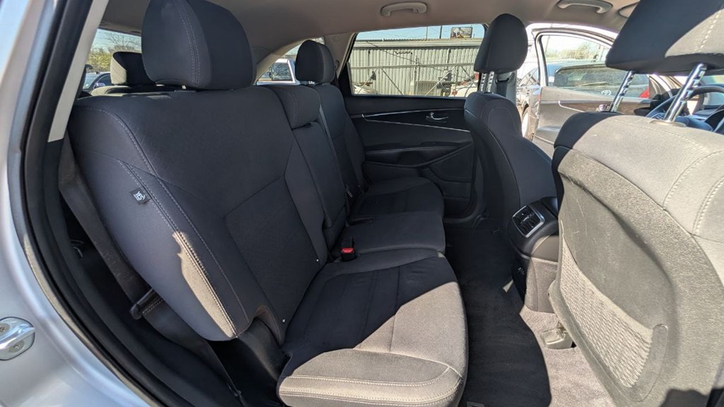 2019 Kia Sorento Image 25