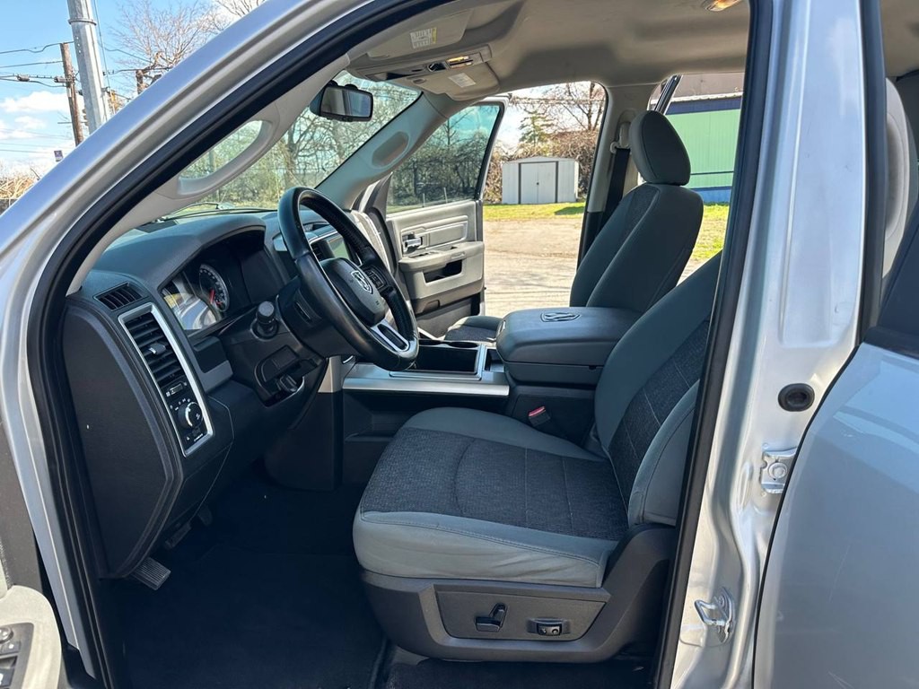 2015 RAM 1500 Image 13