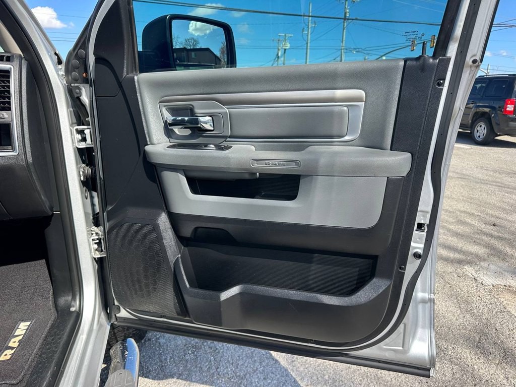 2015 RAM 1500 Image 24