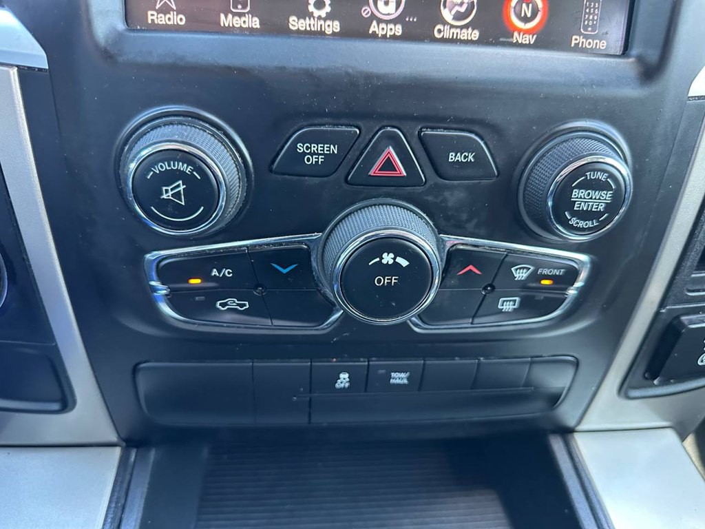 2015 RAM 1500 Image 32