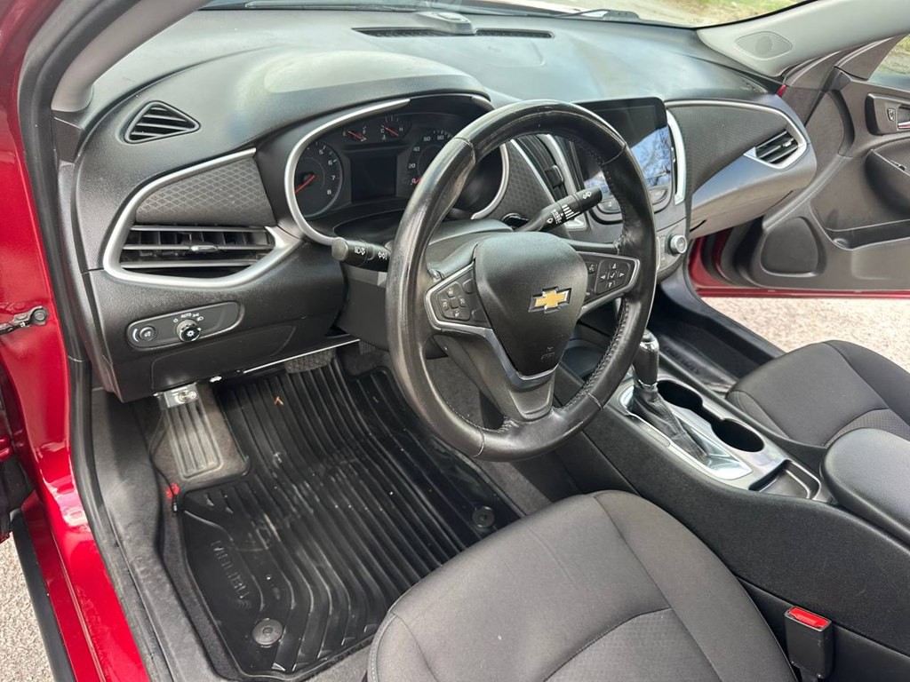 2019 Chevrolet Malibu Image 16