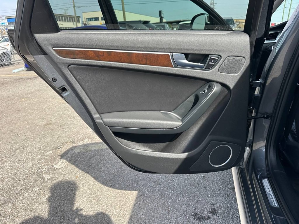2016 Audi A4 Image 19