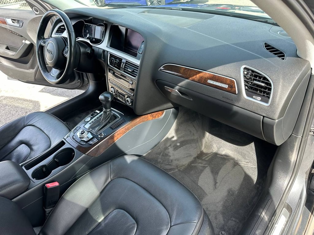 2016 Audi A4 Image 26