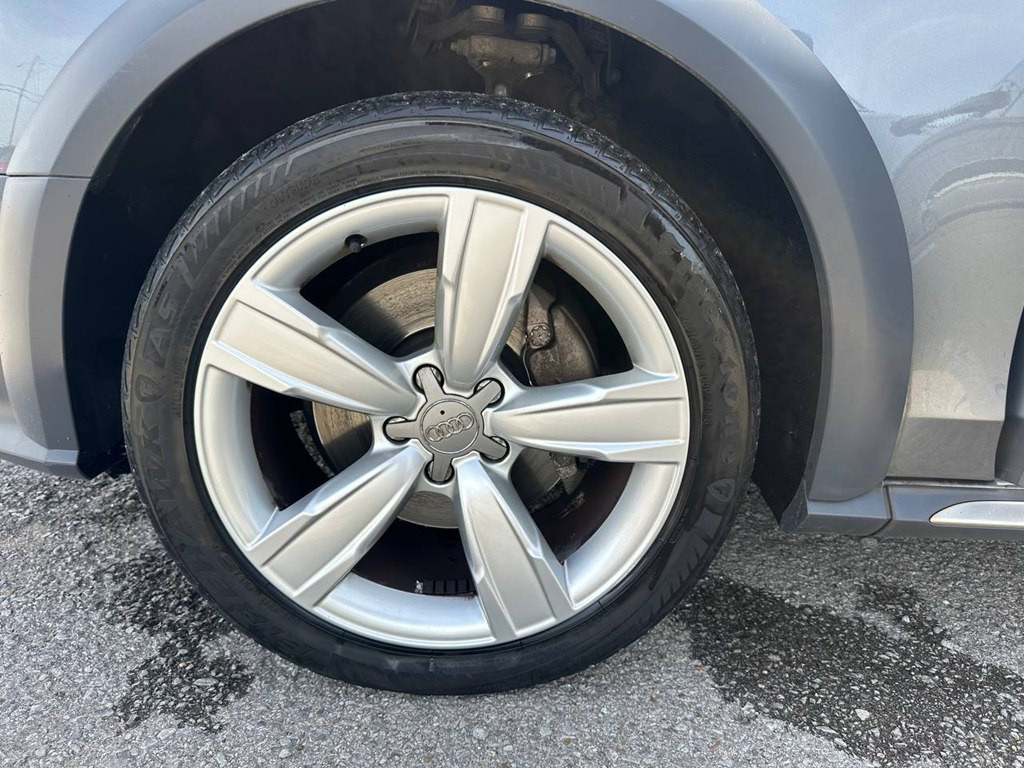 2016 Audi A4 Image 30