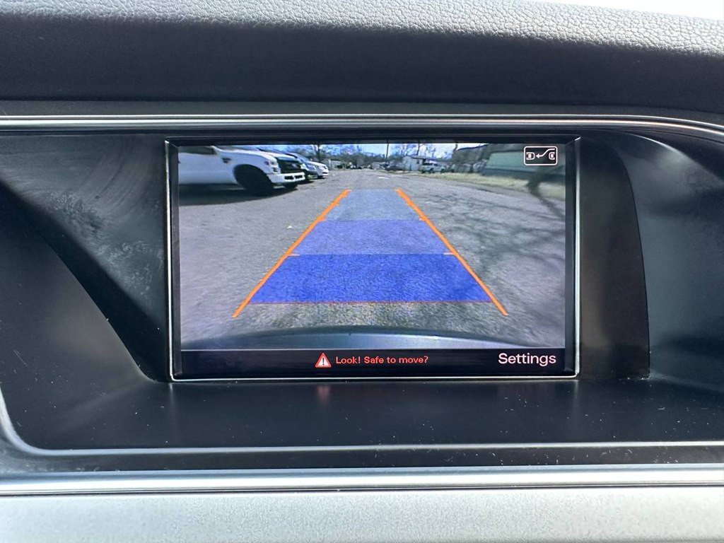 2016 Audi A4 Image 32