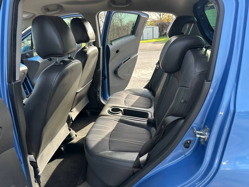 2015 Chevrolet Spark Image 16