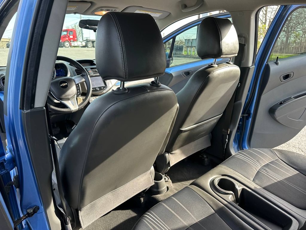 2015 Chevrolet Spark Image 18