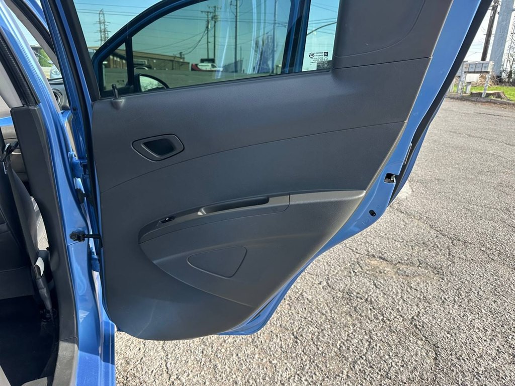 2015 Chevrolet Spark Image 22