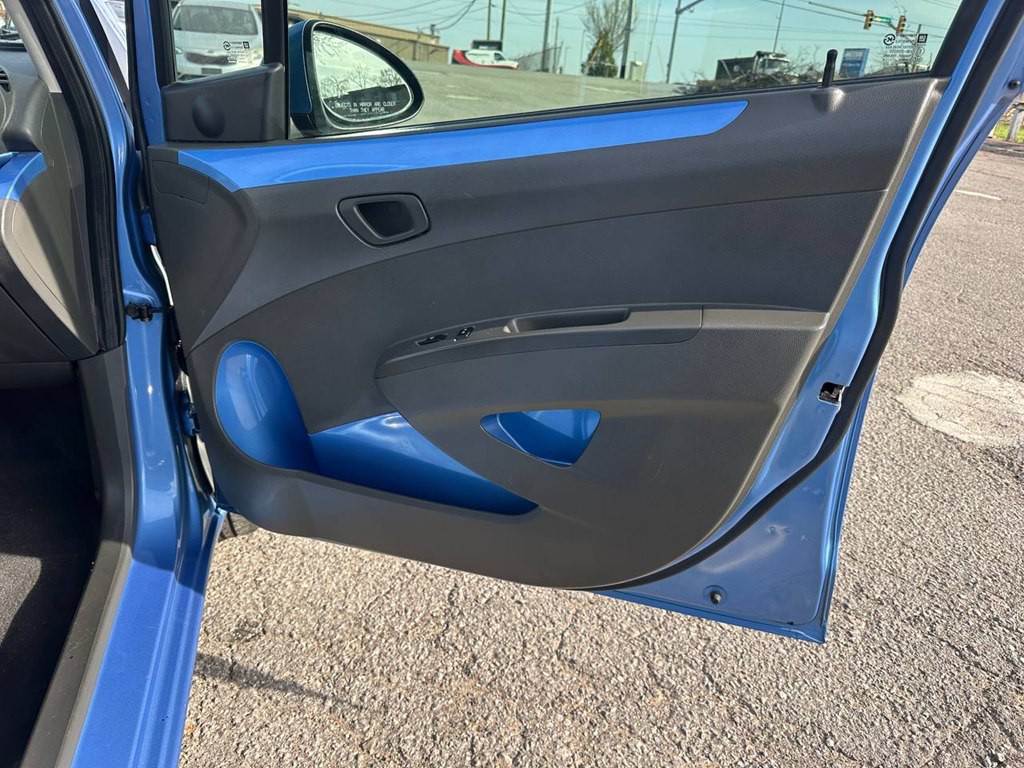 2015 Chevrolet Spark Image 25