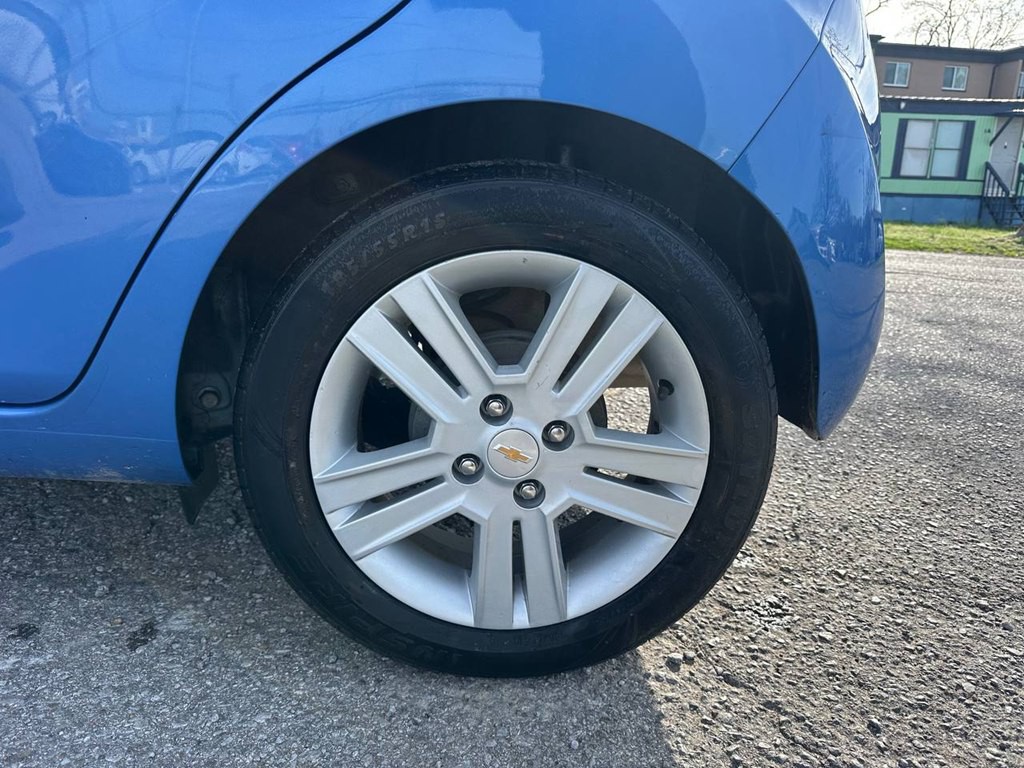 2015 Chevrolet Spark Image 28