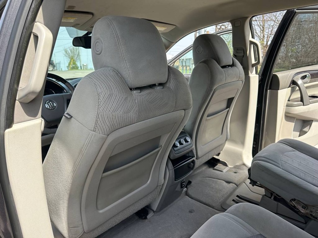 2017 Buick Enclave Image 18