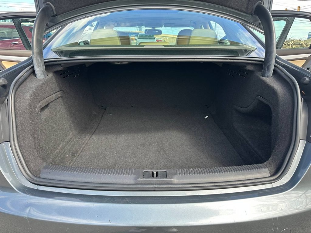 2013 Audi A4 Image 12