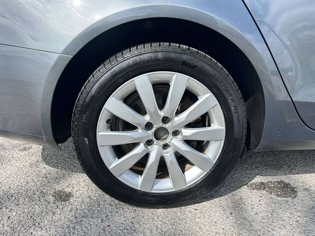 2013 Audi A4 Image 28