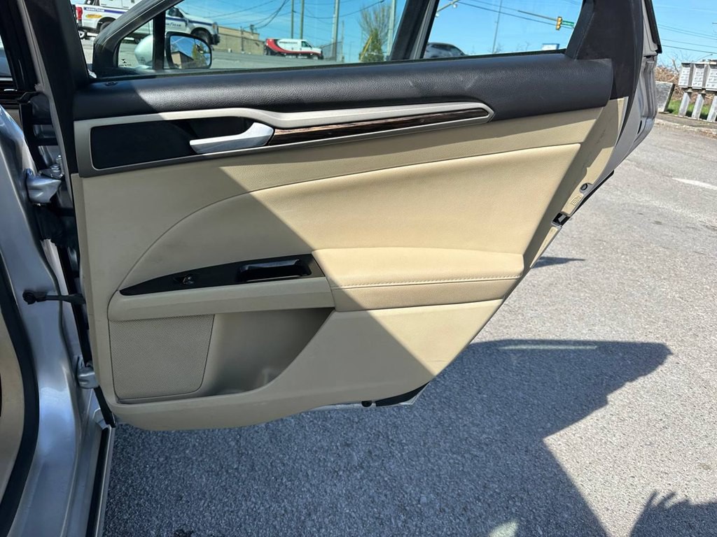 2013 Ford Fusion Image 23