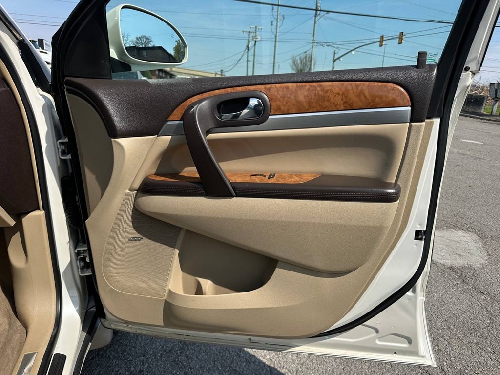 2010 Buick Enclave Image 12