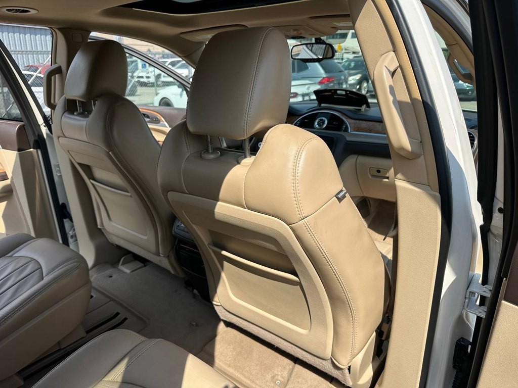 2010 Buick Enclave Image 17