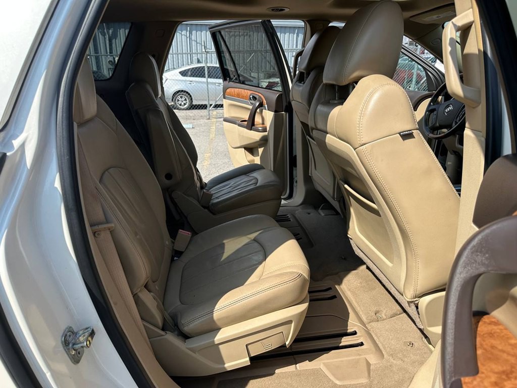 2010 Buick Enclave Image 18