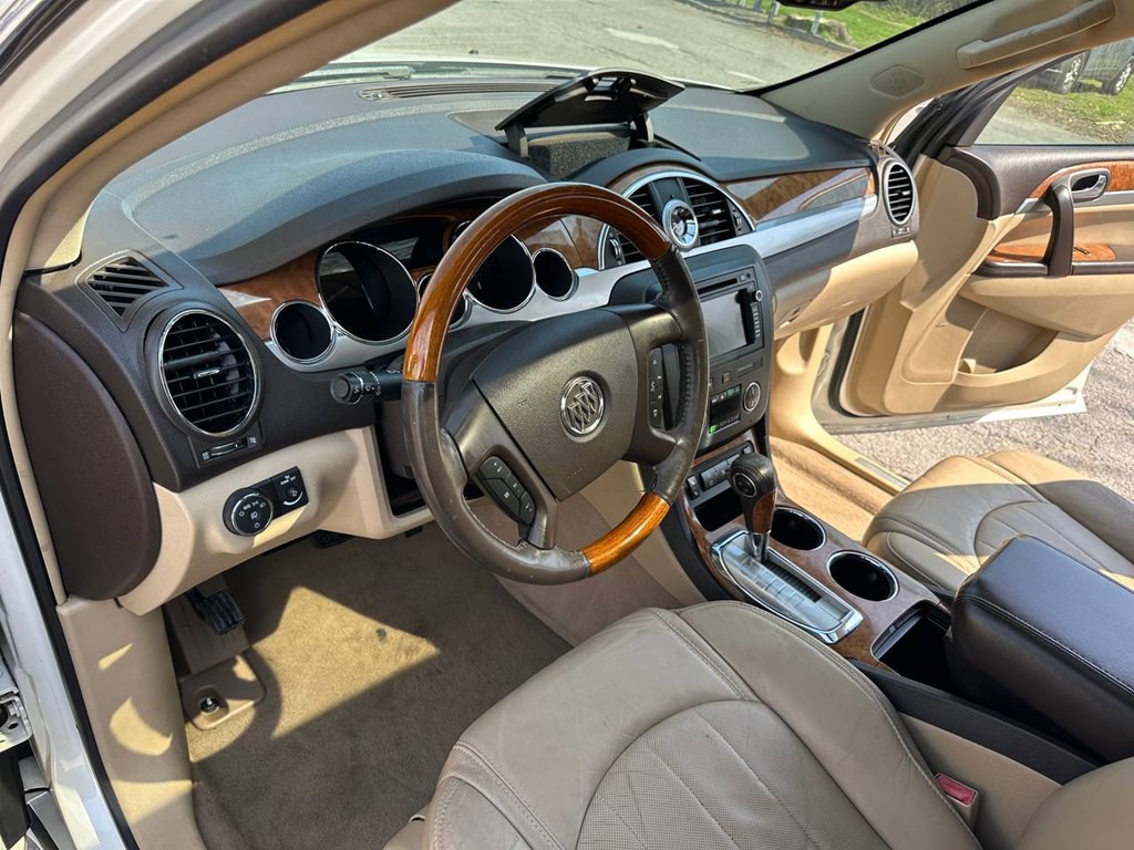 2010 Buick Enclave Image 25