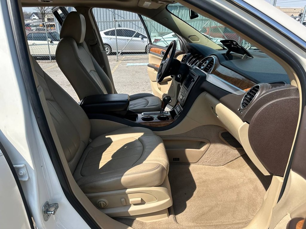 2010 Buick Enclave Image 15