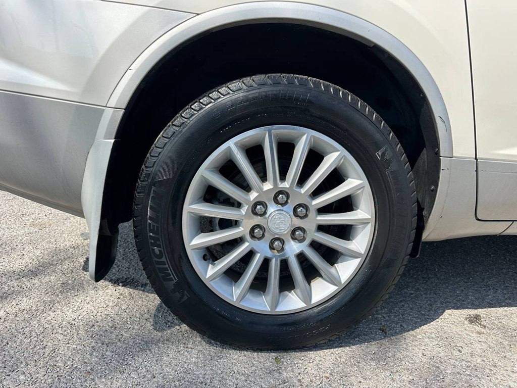 2010 Buick Enclave Image 30