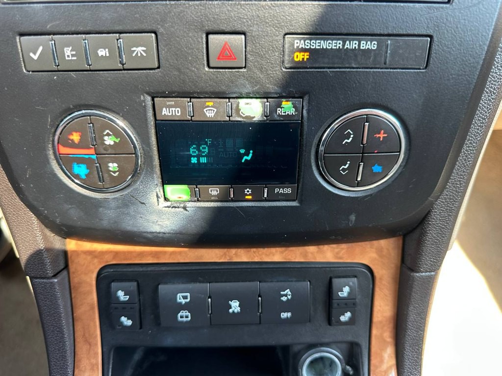 2010 Buick Enclave Image 35
