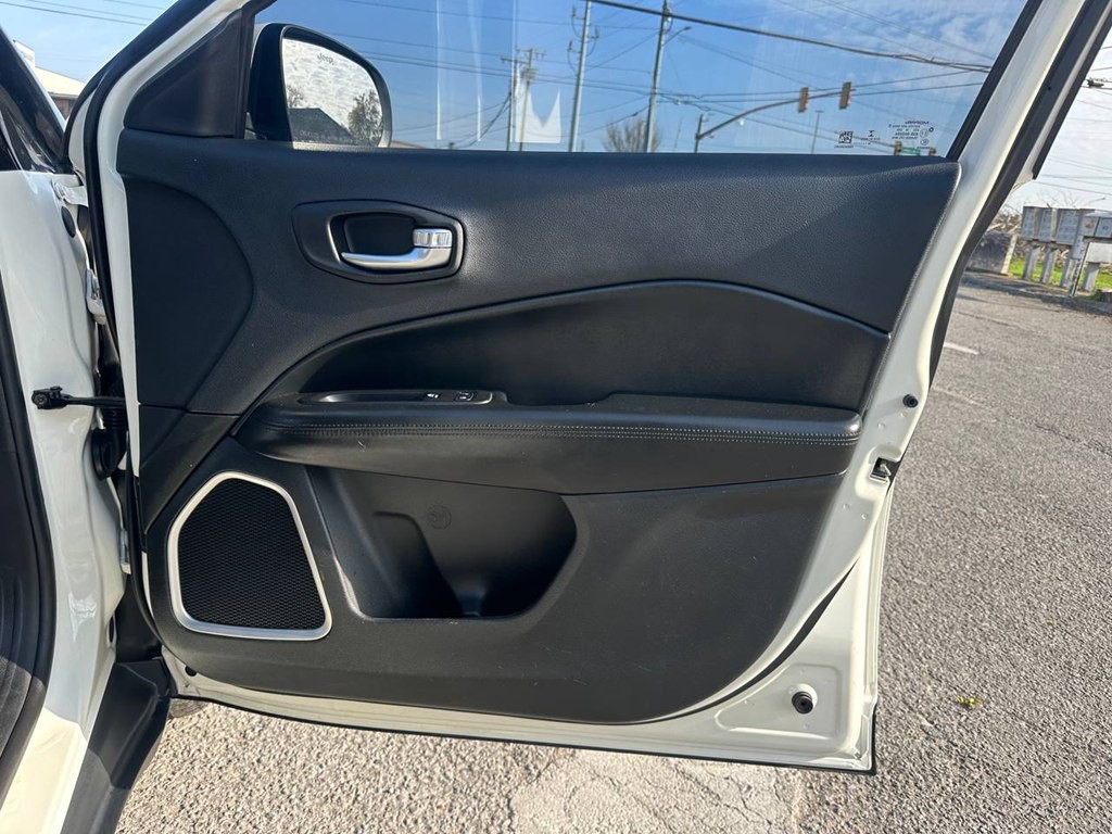 2019 Jeep Compass Image 14