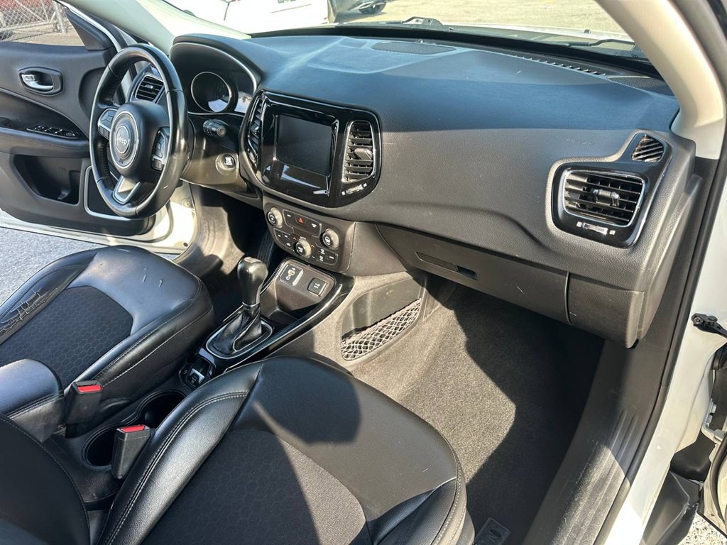 2019 Jeep Compass Image 15