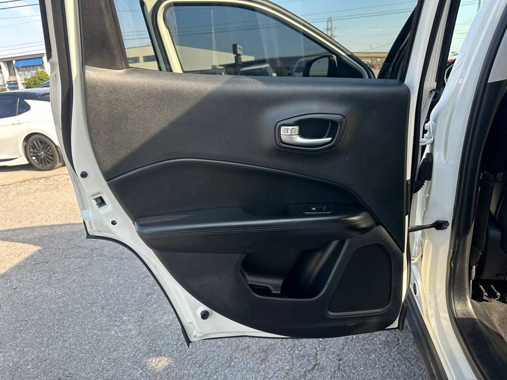 2019 Jeep Compass Image 21