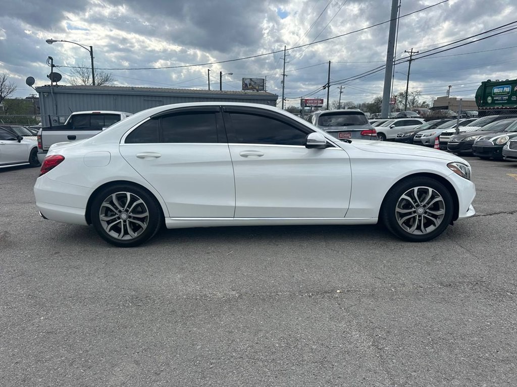 2016 Mercedes-Benz C-Class Image 4