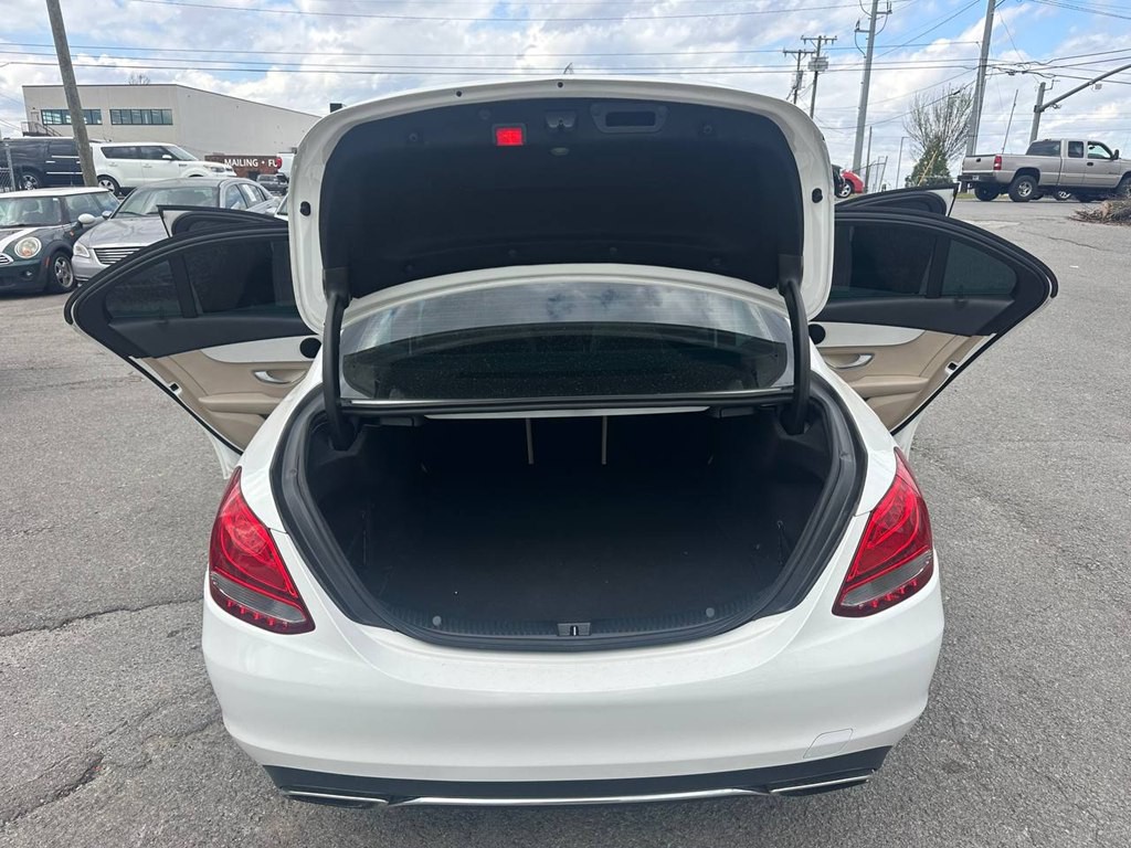 2016 Mercedes-Benz C-Class Image 10