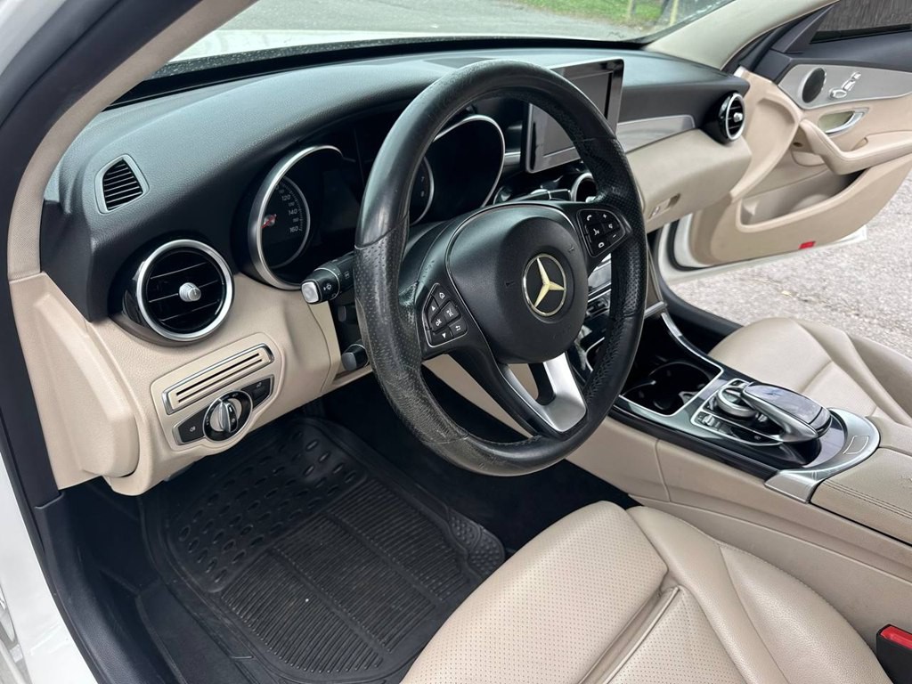 2016 Mercedes-Benz C-Class Image 22