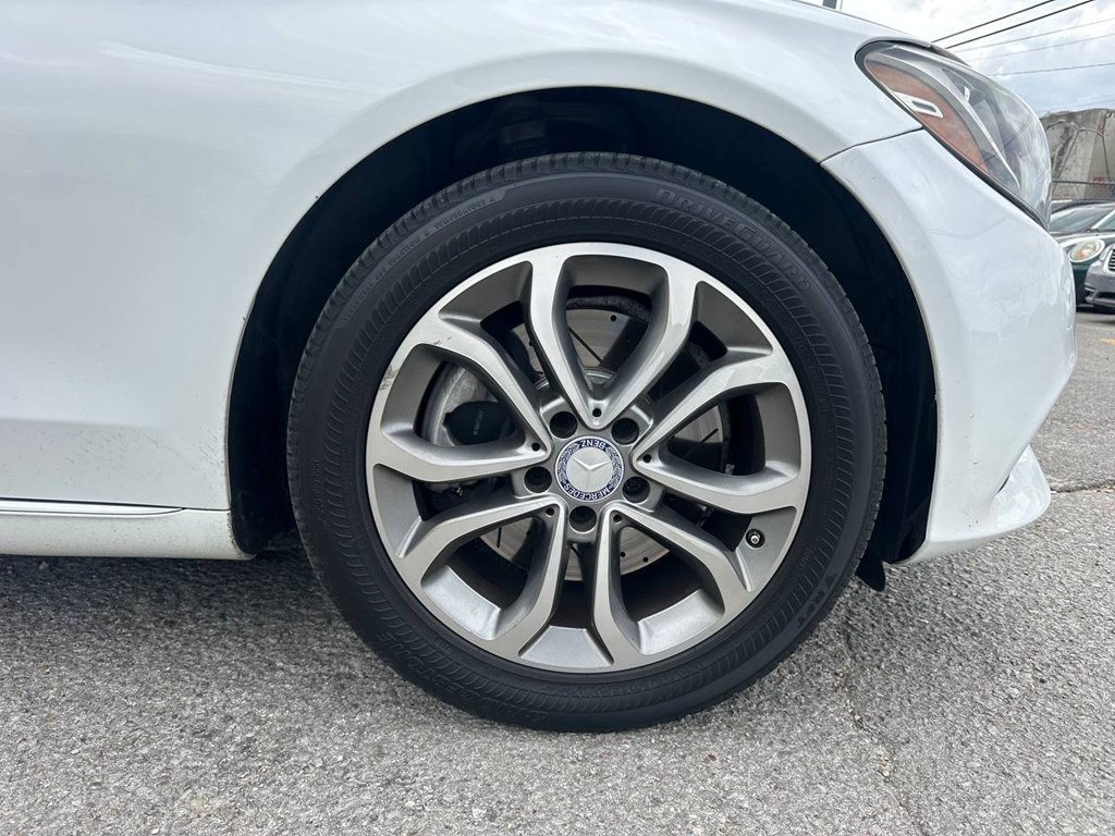 2016 Mercedes-Benz C-Class Image 26