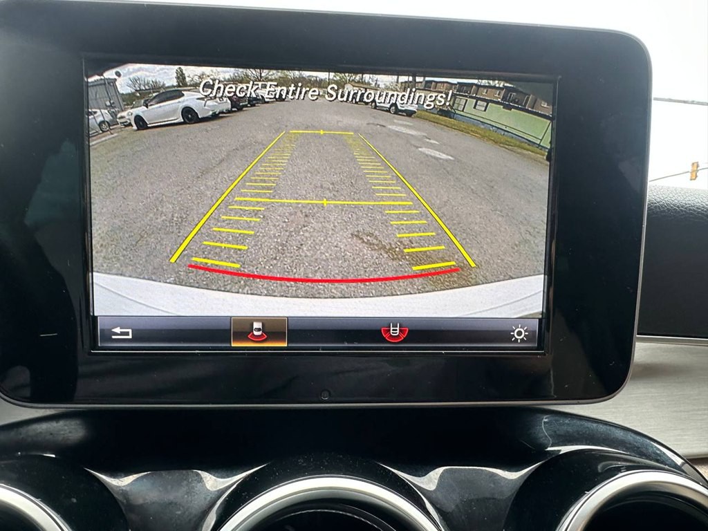 2016 Mercedes-Benz C-Class Image 33