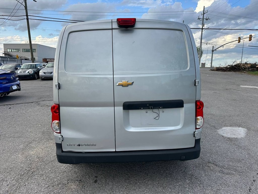 2015 Chevrolet Express Image 7