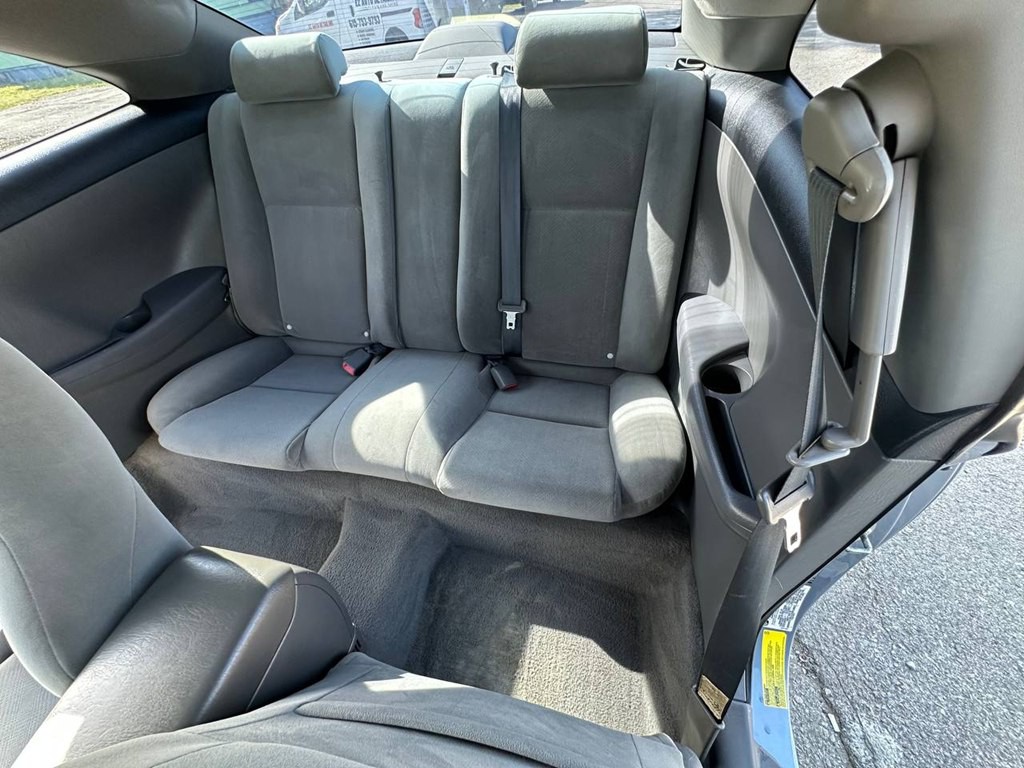 2005 Toyota Camry Image 19