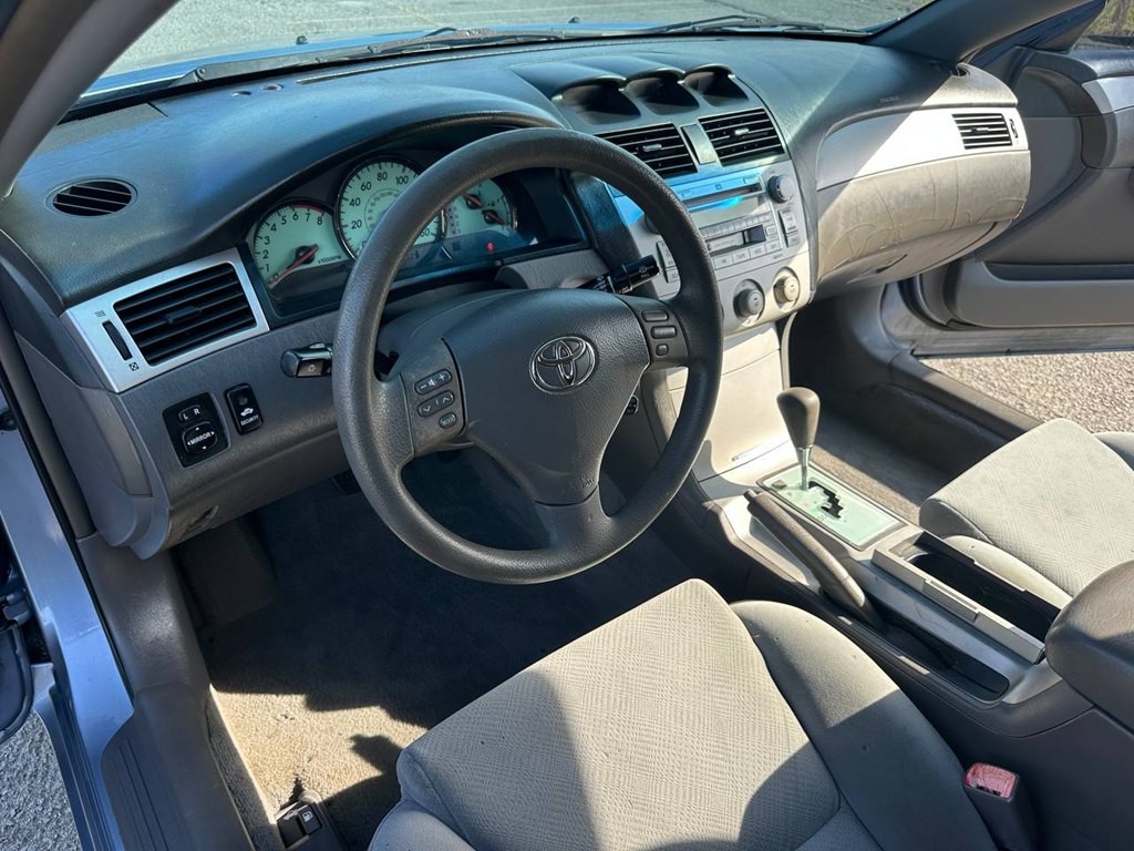 2005 Toyota Camry Image 20