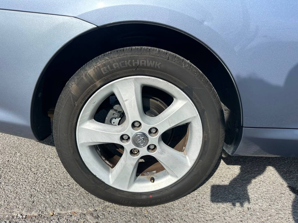 2005 Toyota Camry Image 24