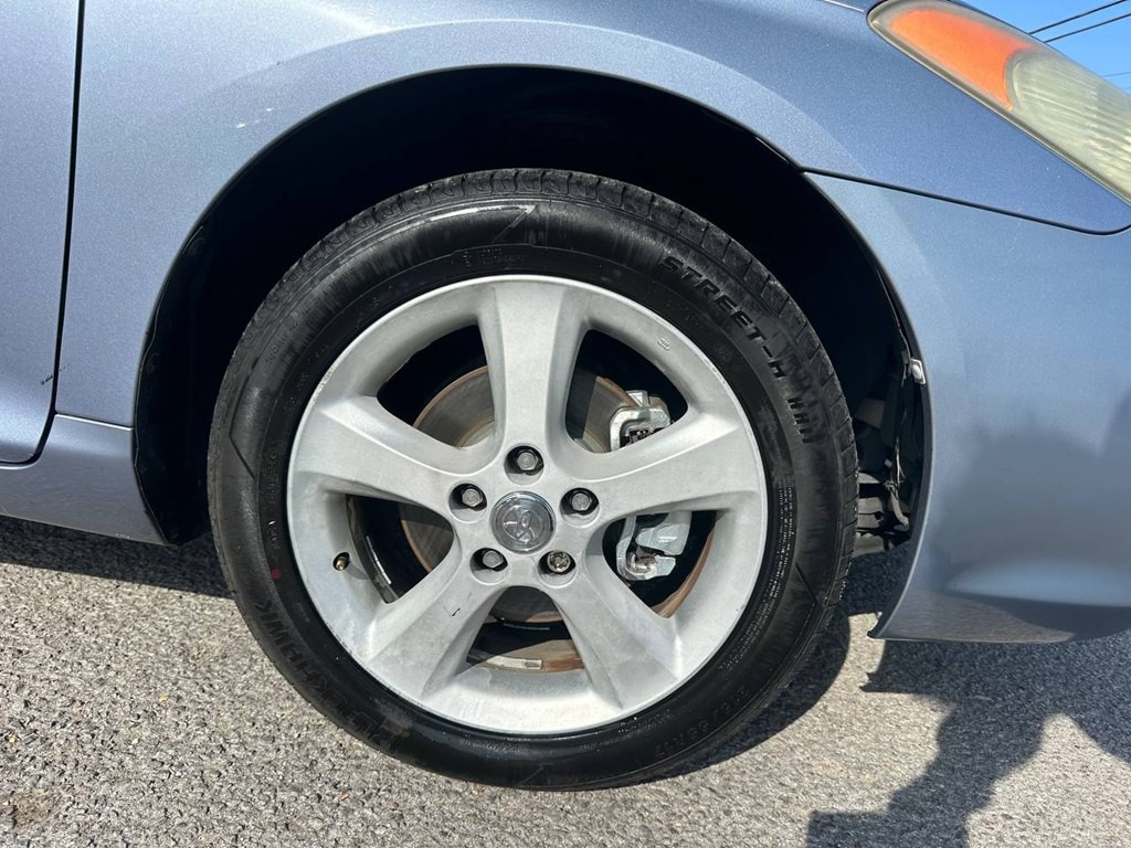 2005 Toyota Camry Image 25