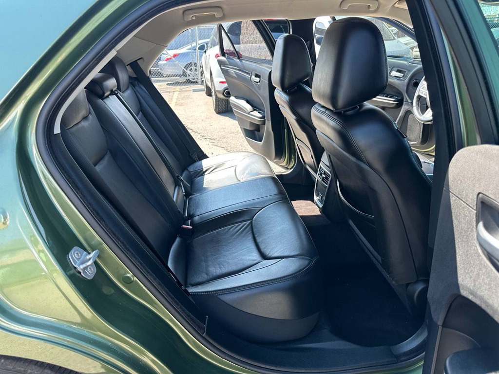 2018 Chrysler 300 Image 20