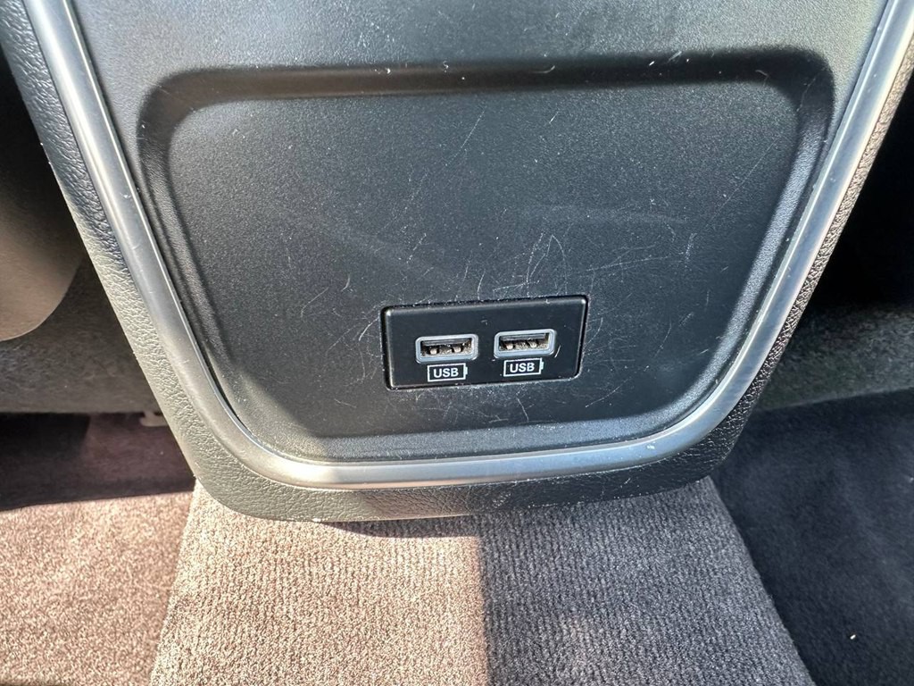 2018 Chrysler 300 Image 24