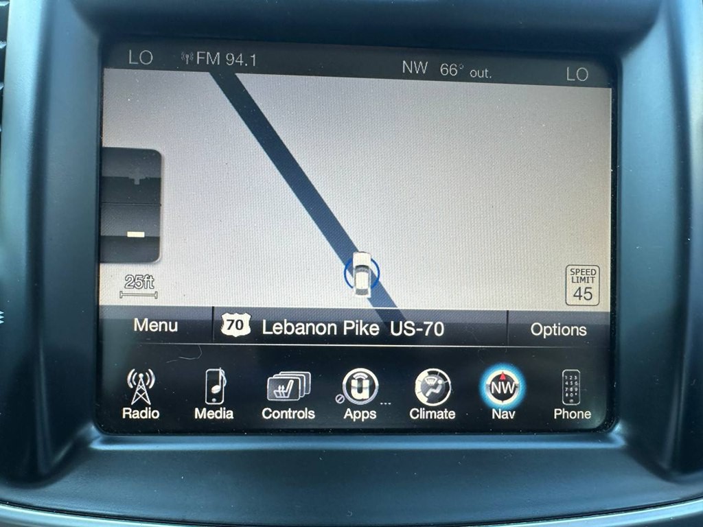 2018 Chrysler 300 Image 34