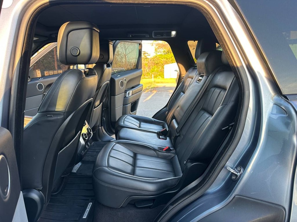 2018 Land Rover Range Rover Sport Image 18