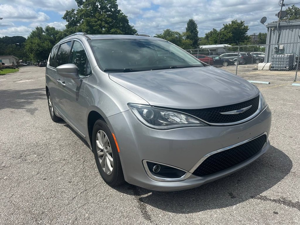 2019 Chrysler Pacifica Image 4