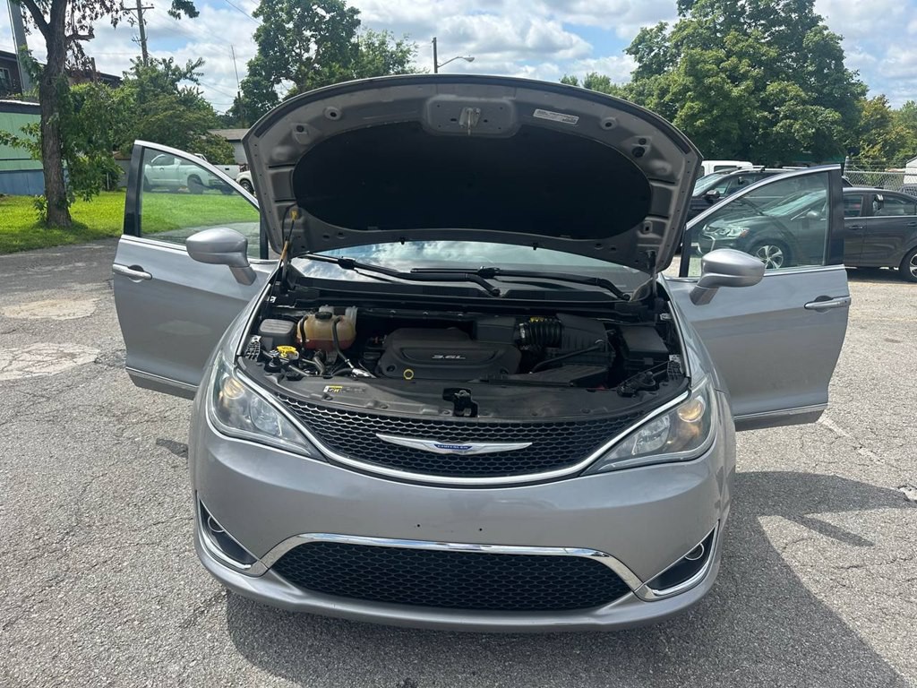 2019 Chrysler Pacifica Image 10