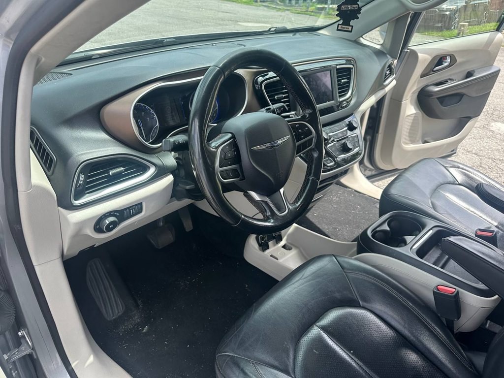 2019 Chrysler Pacifica Image 15
