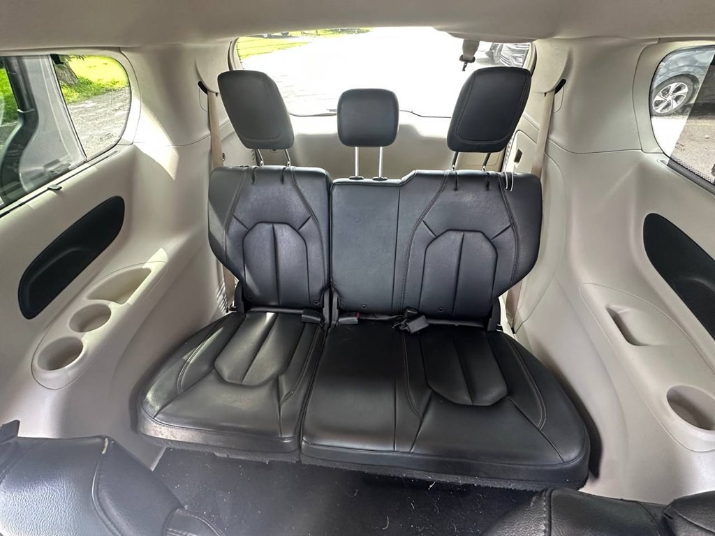 2019 Chrysler Pacifica Image 19