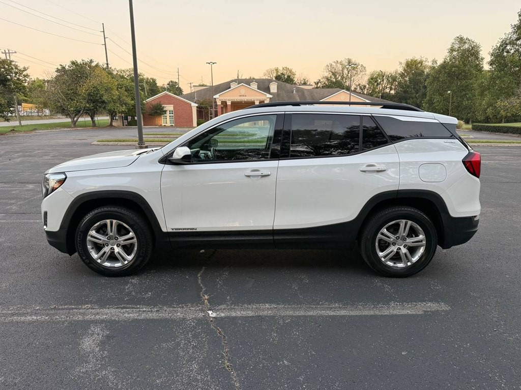 2020 GMC Terrain Image 9