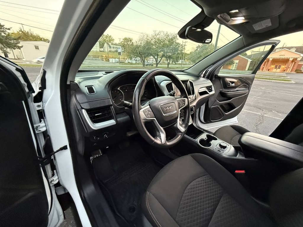 2020 GMC Terrain Image 20