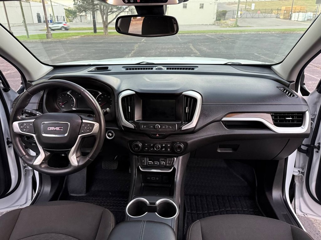 2020 GMC Terrain Image 26